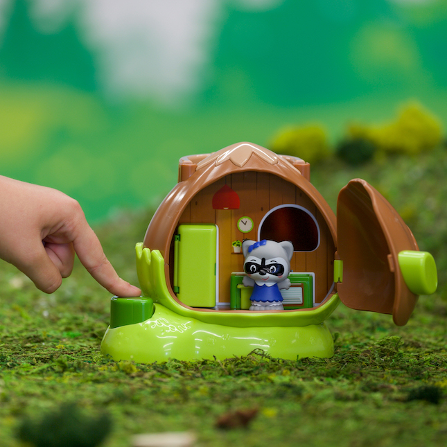 Timber Tots Hazelnut House, from Fat Brain Toy Co and Totally Thomas Inc.