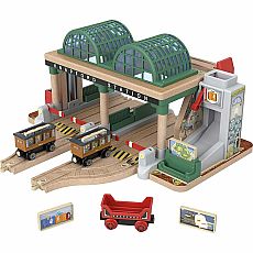 Thomas & Friends Wooden Railway, Knapford Station Passenger Pickup Playset