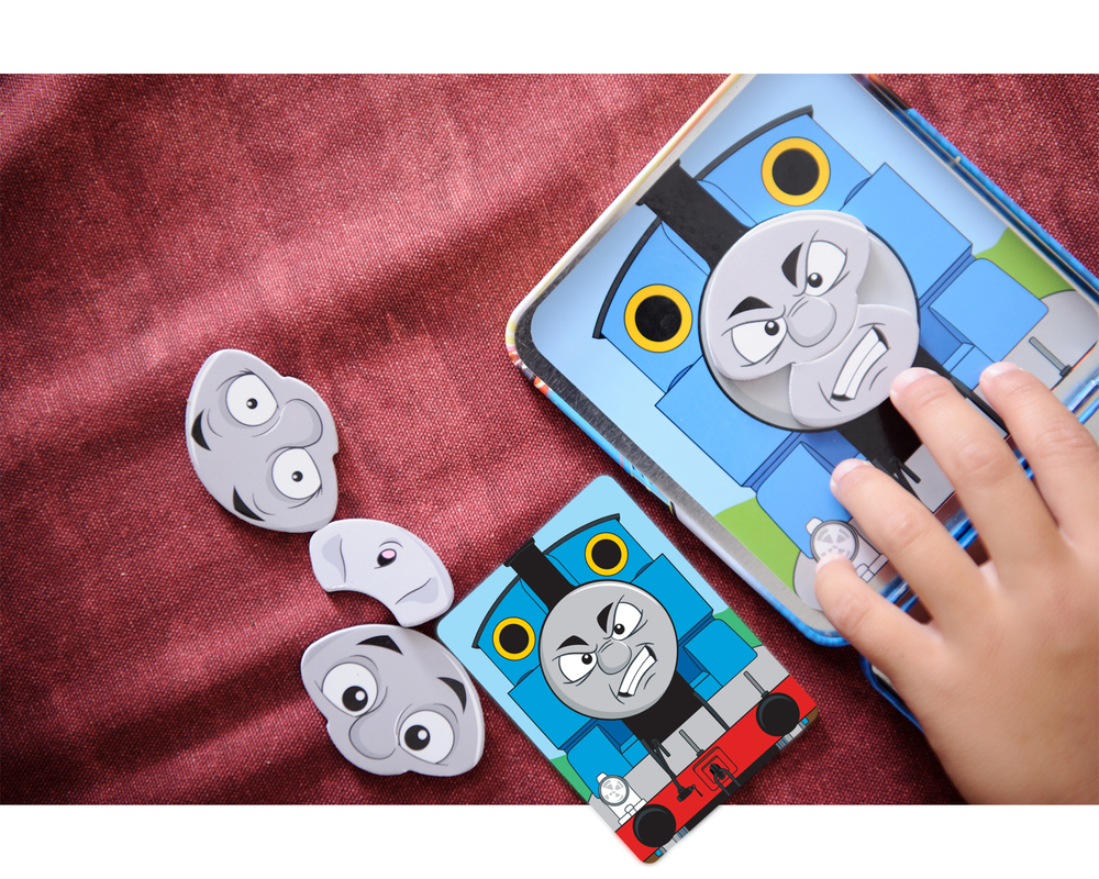 【予約中！】 Emotions Thomas Express Tin Play-and-Learn Magnetic 21-pc 洋書