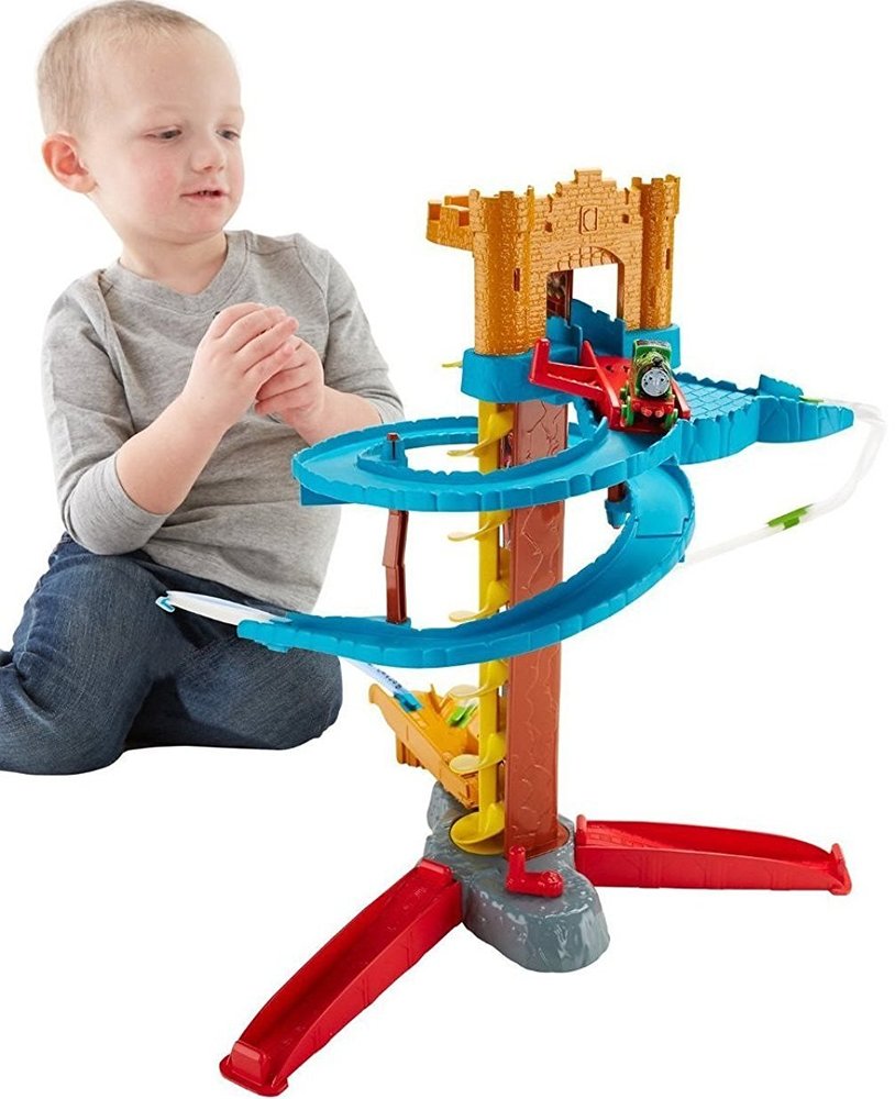 Thomas Minis Twist n Turn Stunt Set from Mattel and Totally